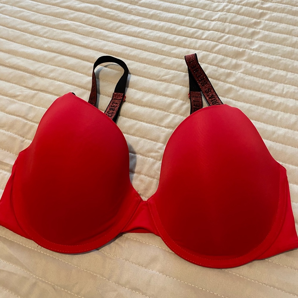 Vicoria’s Secret Bra. excellent condition….
